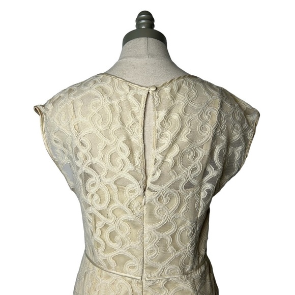 Adrianna Papell Ivory Jacquard Embroidered Lace Overlay Sheath Midi Dress Size 6 - Picture 9 of 16
